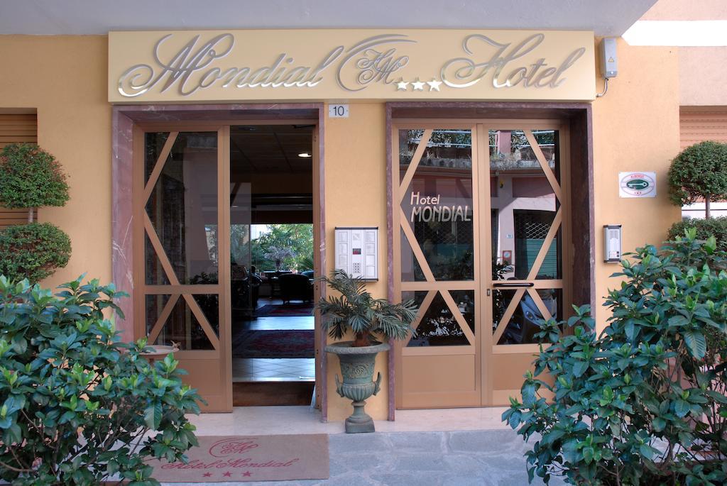 Hotel Mondial Рапалло Экстерьер фото